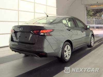 2021 Nissan Versa S - zdjęcie 4 z 37 - miniatura
