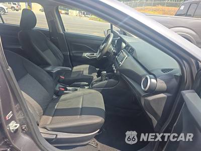 2021 Nissan Versa S - zdjęcie 8 z 37 - miniatura