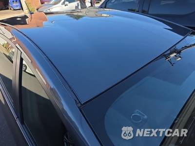 2017 Toyota Prius v Three - zdjęcie 12 z 22 - miniatura