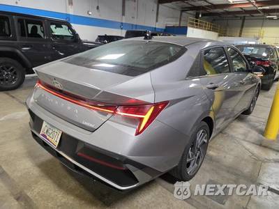 2025 Hyundai Elantra Limited - zdjęcie 2 z 28 - miniatura