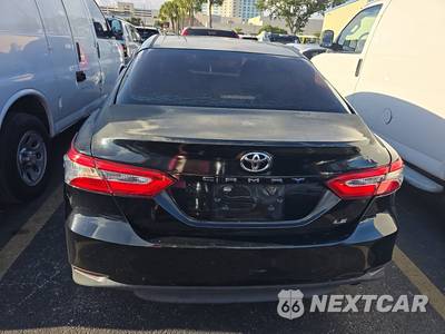 2018 Toyota Camry LE - zdjęcie 5 z 18 - miniatura