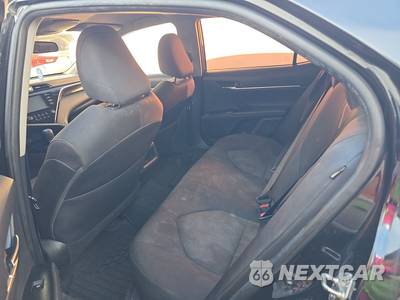 2018 Toyota Camry LE - zdjęcie 13 z 18 - miniatura