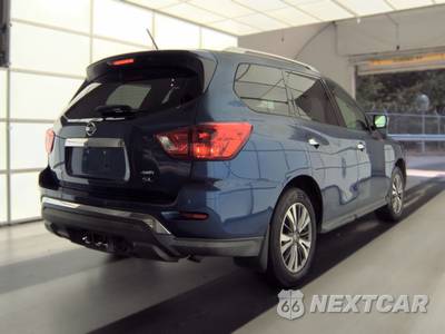 2017 Nissan Pathfinder SL - zdjęcie 4 z 26 - miniatura