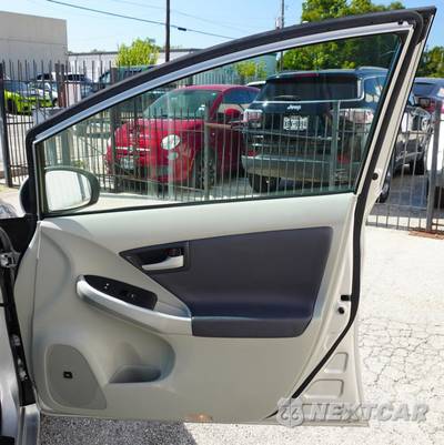 2011 Toyota Prius Four - zdjęcie 16 z 45 - miniatura