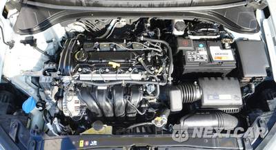 2018 Hyundai Elantra SEL Sedan - zdjęcie 43 z 44 - miniatura