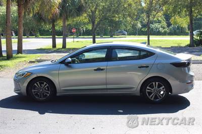 2017 Hyundai Elantra Value Edition Sedan - zdjęcie 3 z 48 - miniatura