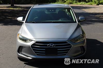 2017 Hyundai Elantra Value Edition Sedan - zdjęcie 2 z 48 - miniatura