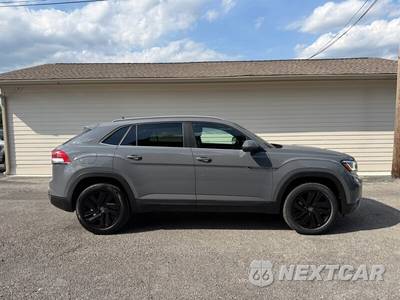 2022 Volkswagen Atlas Cross Sport V6 SE w/Technology