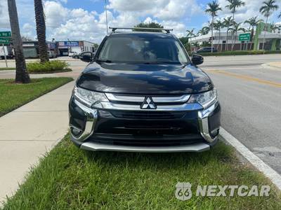 2017 Mitsubishi Outlander SE - zdjęcie 3 z 37 - miniatura