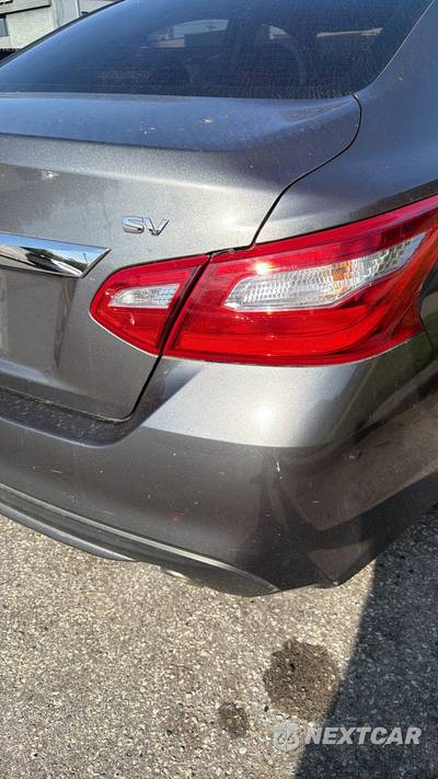 2016 Nissan Altima 2.5 SV - zdjęcie 5 z 18 - miniatura