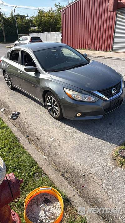 2016 Nissan Altima 2.5 SV - zdjęcie 6 z 18 - miniatura