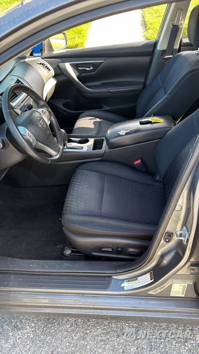 2016 Nissan Altima 2.5 SV - zdjęcie 7 z 18 - miniatura