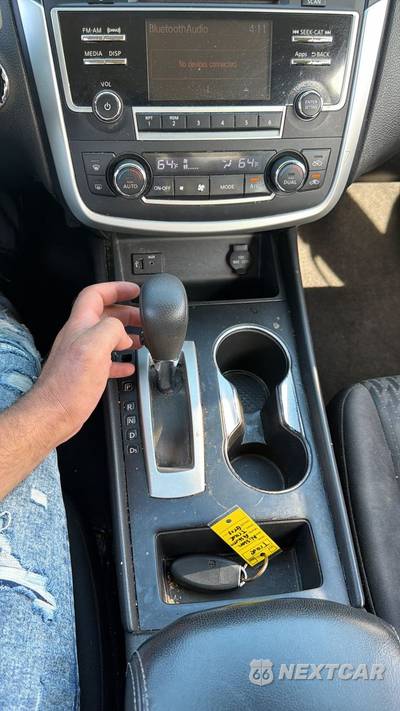 2016 Nissan Altima 2.5 SV - zdjęcie 15 z 18 - miniatura