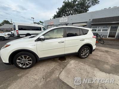 2018 Toyota RAV4 Hybrid Limited - zdjęcie 6 z 109 - miniatura