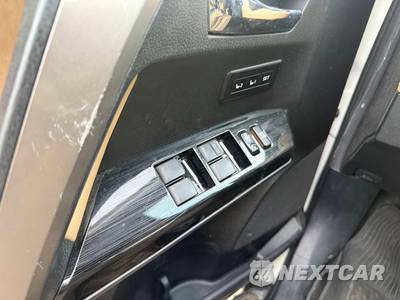 2018 Toyota RAV4 Hybrid Limited - zdjęcie 102 z 109 - miniatura