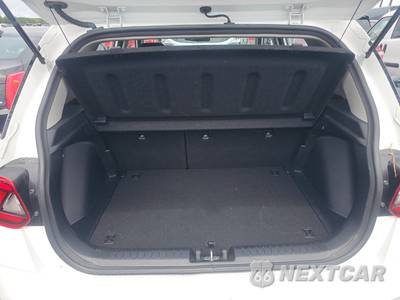 2025 Hyundai Venue SEL - zdjęcie 16 z 18 - miniatura