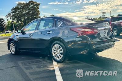 2018 Nissan Altima 2.5 S - zdjęcie 6 z 37 - miniatura