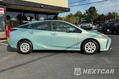 2019 Toyota Prius LE - zdjęcie 3 z 39 - miniatura