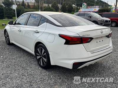 2021 Nissan Altima SV - zdjęcie 5 z 30 - miniatura