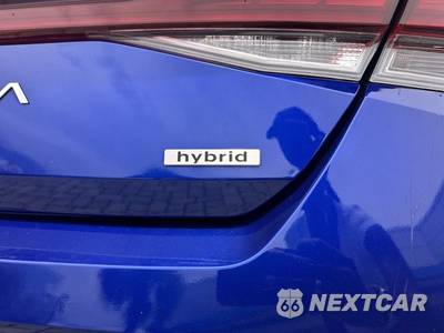 2025 Hyundai Elantra Hybrid Limited - zdjęcie 39 z 40 - miniatura