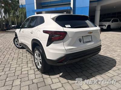 2025 Chevrolet Trax LS - zdjęcie 13 z 40 - miniatura
