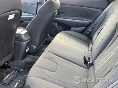 2025 Hyundai Elantra Hybrid SEL Sport - zdjęcie 12 z 24 - miniatura
