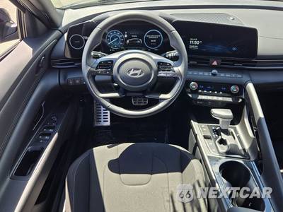 2025 Hyundai Elantra Hybrid SEL Sport - zdjęcie 14 z 25 - miniatura