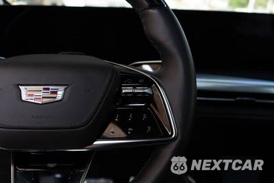 2025 Cadillac Escalade V-Series 1SD - zdjęcie 18 z 74 - miniatura