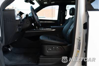 2025 Cadillac Escalade V-Series 1SD - zdjęcie 14 z 74 - miniatura