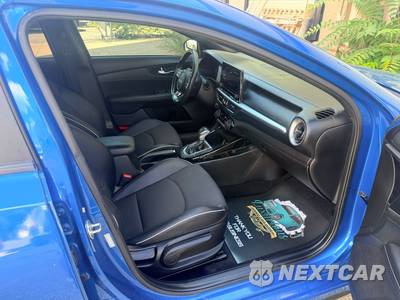 2023 Kia Forte GT-Line - zdjęcie 10 z 31 - miniatura