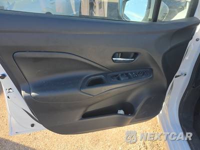 2024 Nissan Versa SV - zdjęcie 9 z 18 - miniatura