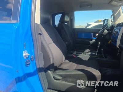 2007 Toyota FJ Cruiser w/Rear Doors - zdjęcie 8 z 29 - miniatura