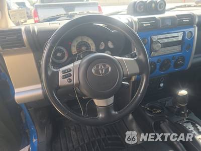 2007 Toyota FJ Cruiser w/Rear Doors - zdjęcie 10 z 29 - miniatura