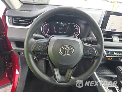 2025 Toyota RAV4 XLE - zdjęcie 10 z 23 - miniatura
