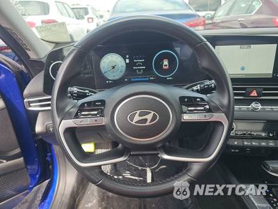 2025 Hyundai Elantra SEL Convenience - zdjęcie 10 z 20 - miniatura