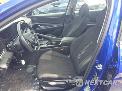 2025 Hyundai Elantra SEL Convenience - zdjęcie 7 z 20 - miniatura