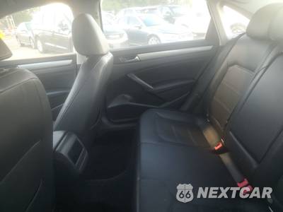 2015 Volkswagen Passat 1.8T Limited Edition - zdjęcie 13 z 19 - miniatura