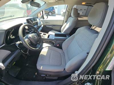 2023 Toyota Sienna LE 8-Passenger 120.5" WB - zdjęcie 7 z 27 - miniatura