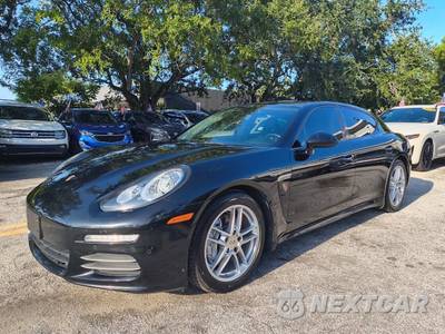 2014 Porsche Panamera 4 - zdjęcie 2 z 49 - miniatura