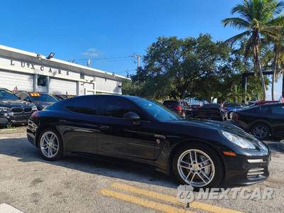 2014 Porsche Panamera 4 - zdjęcie 13 z 49 - miniatura