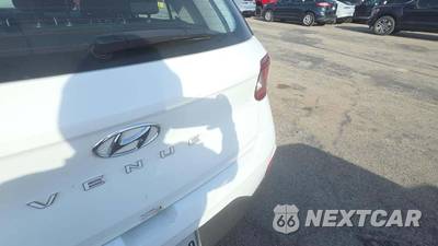 2026 Hyundai Venue SEL - zdjęcie 22 z 26 - miniatura