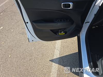 2026 Hyundai Venue SEL - zdjęcie 9 z 26 - miniatura