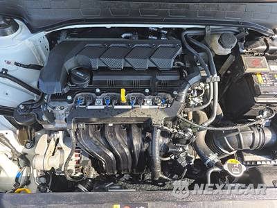 2026 Hyundai Venue SEL - zdjęcie 15 z 26 - miniatura
