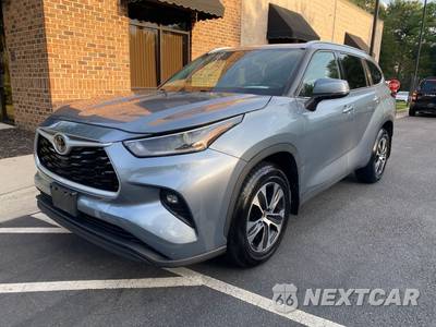 2021 Toyota Highlander XLE - zdjęcie 2 z 27 - miniatura