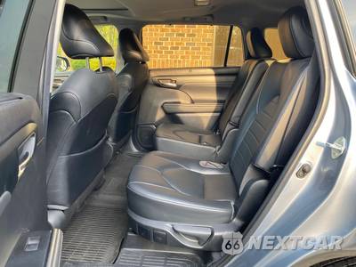 2021 Toyota Highlander XLE - zdjęcie 11 z 27 - miniatura
