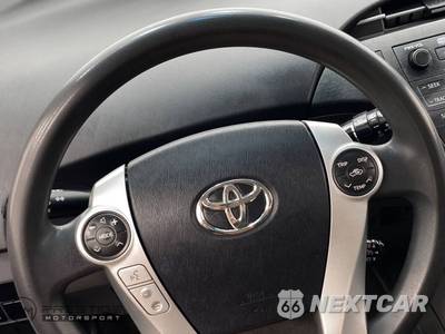 2011 Toyota Prius Three - zdjęcie 41 z 50 - miniatura