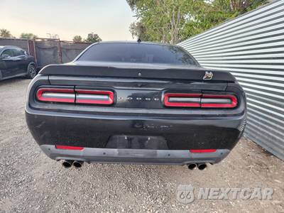 2016 Dodge Challenger R/T Scat Pack - zdjęcie 8 z 41 - miniatura