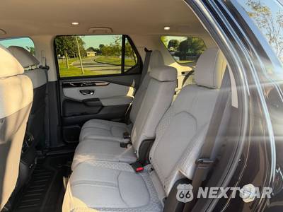 2023 Honda Pilot LX - zdjęcie 12 z 18 - miniatura