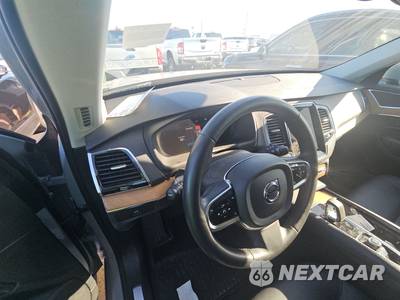 2024 Volvo XC90 B6 Plus Bright Theme 7-Passenger - zdjęcie 11 z 25 - miniatura