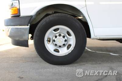 2022 Chevrolet Express 3500 Cutaway 1WT - zdjęcie 37 z 50 - miniatura